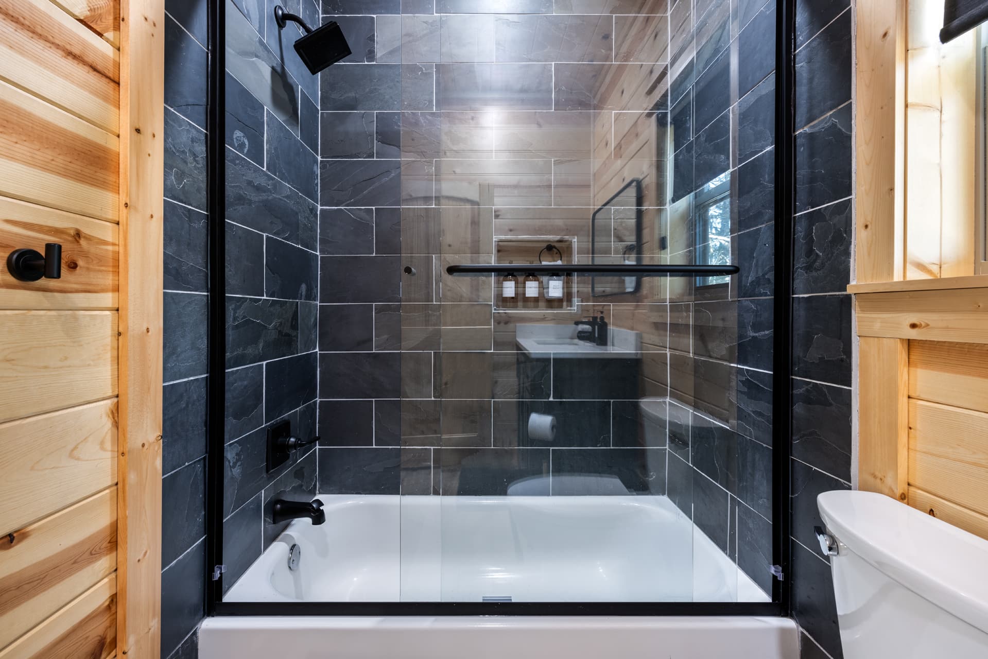 Flex Room with Desks photo 4