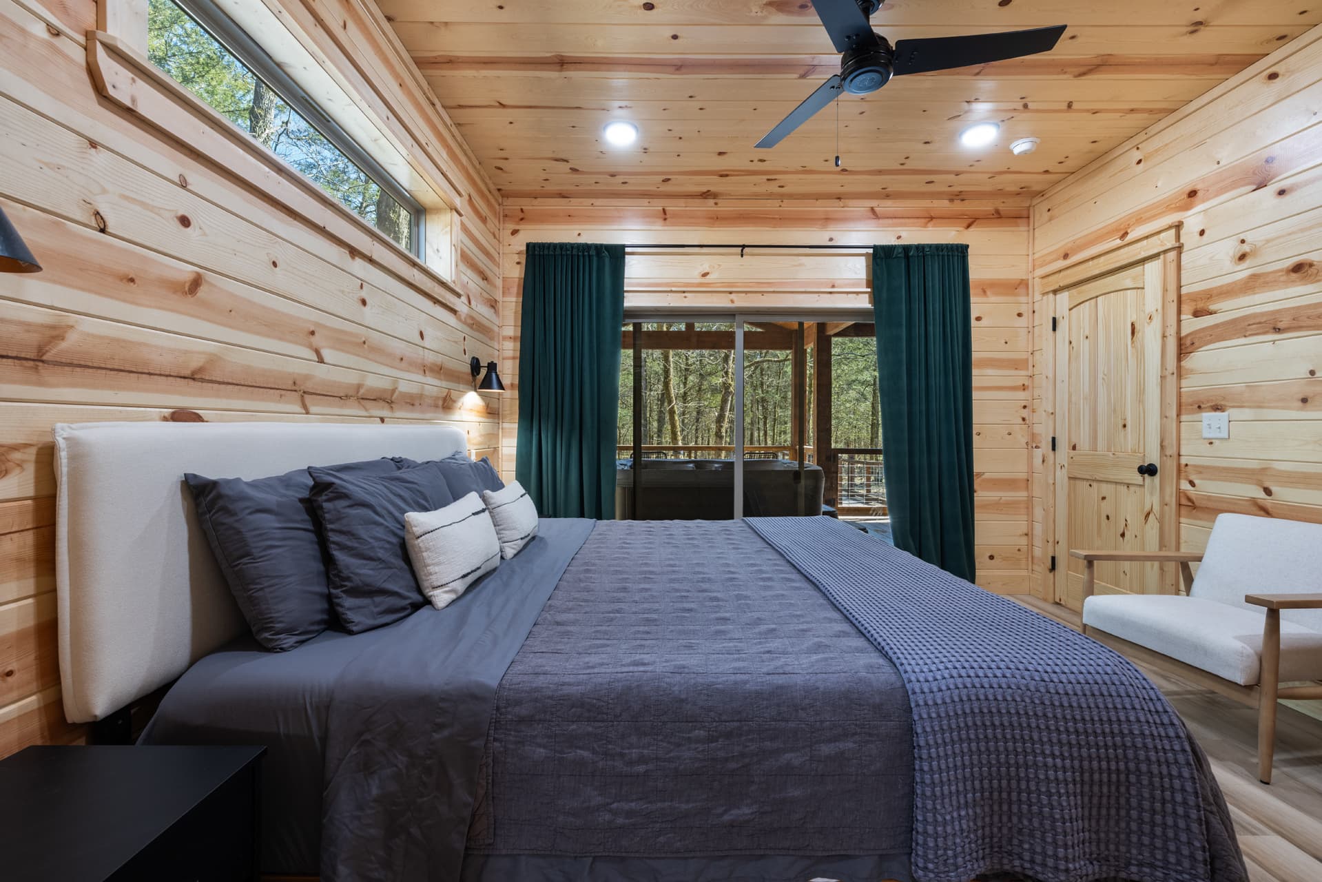 Main Bedroom photo 3