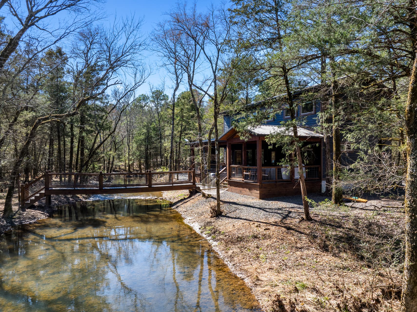 Outdoor & Creek photo 3