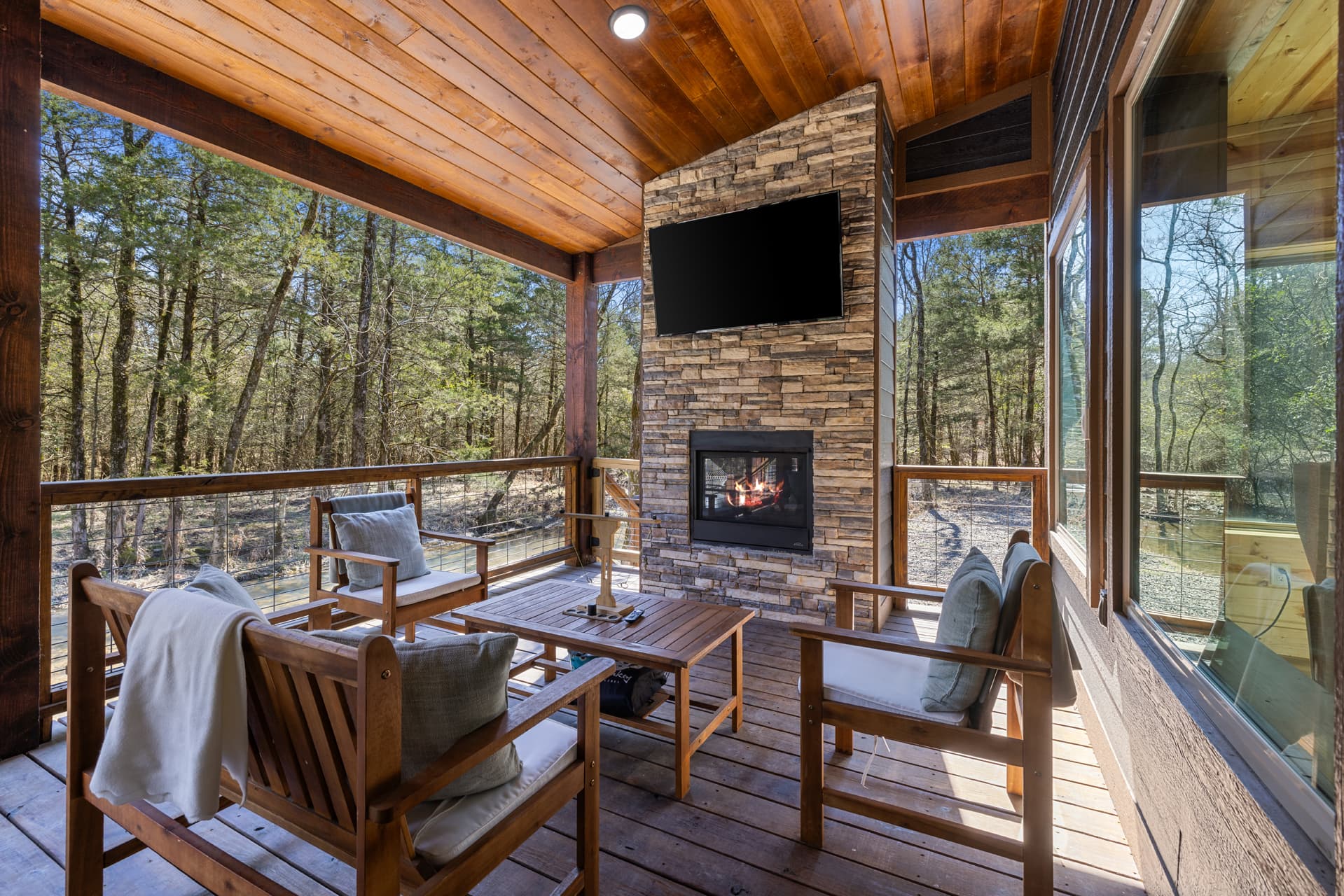 Outdoor & Creek photo 21